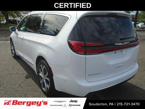 2024 Chrysler Pacifica L