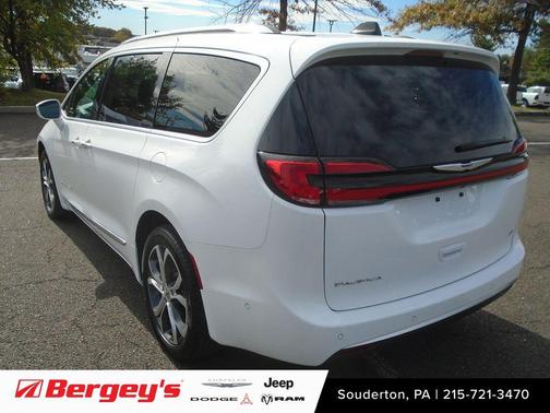 2024 Chrysler Pacifica L