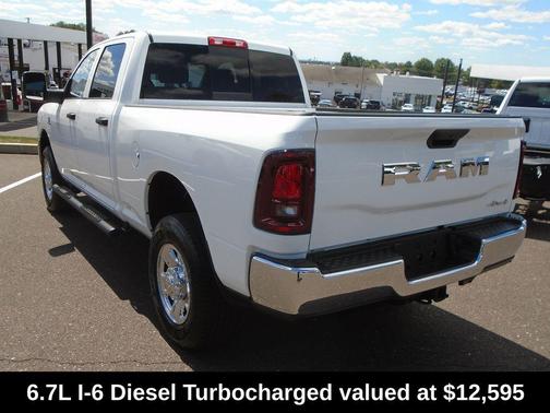 2025 RAM 2500 Tradesman Crew Cab 4x4 6'4' Box