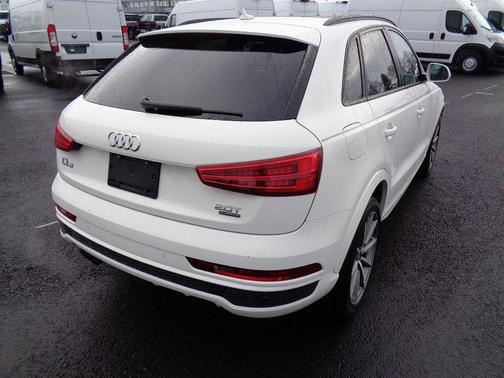 2018 Audi Q3 2.0T Premium Plus