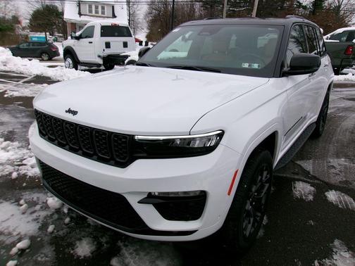 2024 Jeep Grand Cherokee Summit