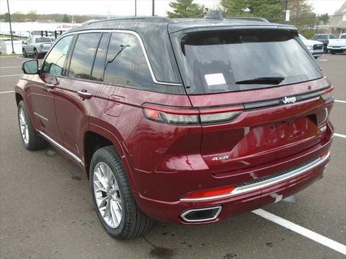 2025 Jeep Grand Cherokee Summit