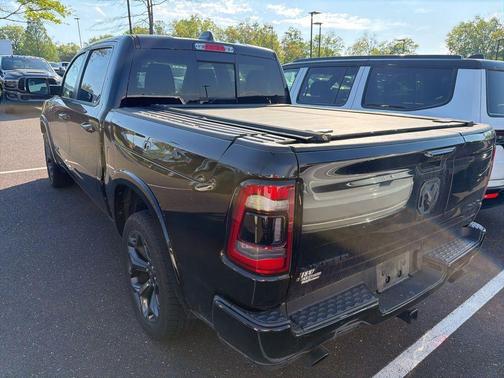 Diamond Black Crystal Pearlcoat 2020 RAM 1500 Limited