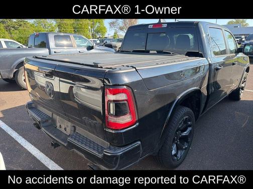 Diamond Black Crystal Pearlcoat 2020 RAM 1500 Limited