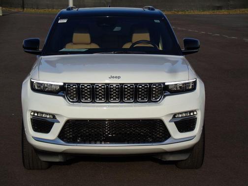 2024 Jeep Grand Cherokee Summit