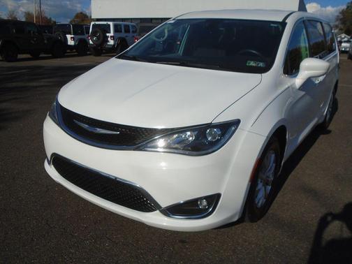 2019 Chrysler Pacifica Touring Plus