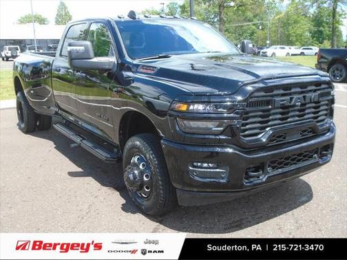 2025 RAM 3500 Big Horn Crew Cab 4x4 8' Box