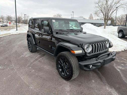 2025 Jeep Wrangler 4xe Sahara