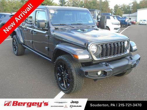 2024 Jeep Gladiator Nighthawk