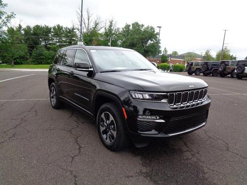 2023 Jeep Grand Cherokee 4xe Base