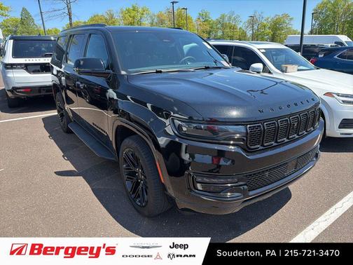 Diamond Black Crystal Pearlcoat 2025 Jeep Wagoneer Series II 4x4