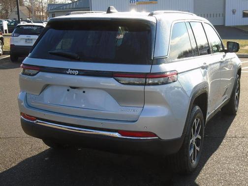 2025 Jeep Grand Cherokee Limited X