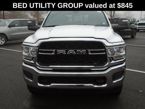2024 RAM 2500 Tradesman Crew Cab 4x4 6'4' Box