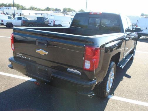 2017 Chevrolet Silverado 1500 High Country