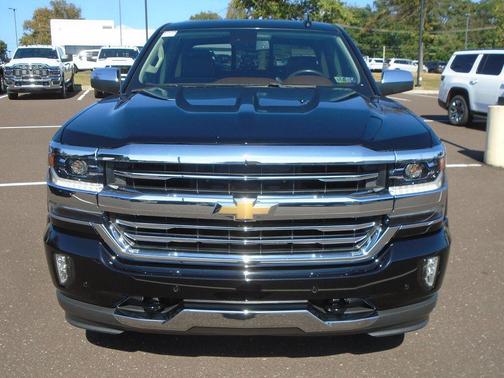 2017 Chevrolet Silverado 1500 High Country