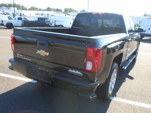 2017 Chevrolet Silverado 1500 High Country