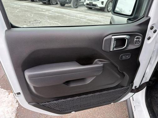 2025 Jeep Wrangler 4xe Willys