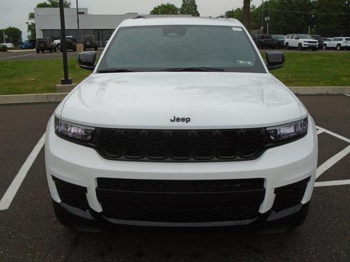 2025 Jeep Grand Cherokee L Altitude
