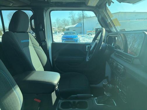 2025 Jeep Wrangler 4xe Rubicon