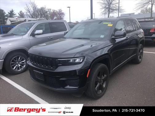 2022 Jeep Grand Cherokee Altitude