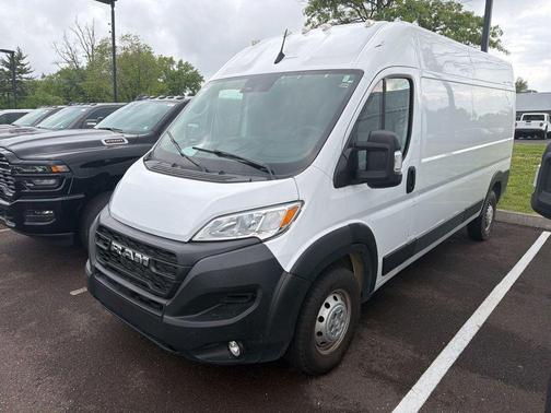 Bright White Clearcoat 2025 RAM ProMaster 2500 Tradesman