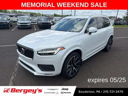 Crystal White Metallic 2020 Volvo XC90 T6 Momentum