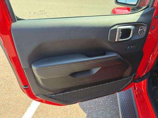 Firecracker Red Clearcoat 2025 Jeep Wrangler 4xe Sahara