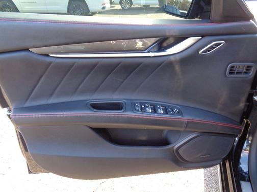 2021 Maserati Ghibli S Q4