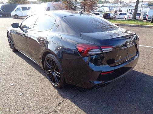 2021 Maserati Ghibli S Q4