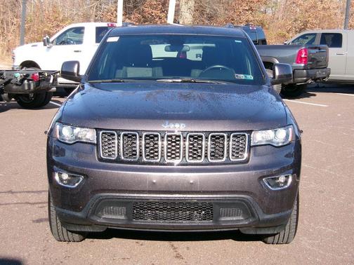 2020 Jeep Grand Cherokee Laredo