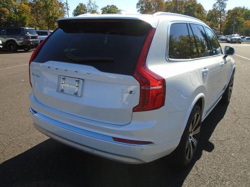 2022 Volvo XC90 T6 Inscription