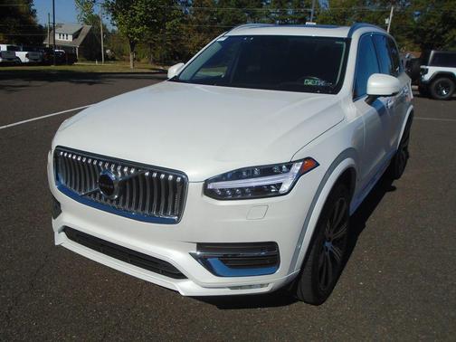 2022 Volvo XC90 T6 Inscription