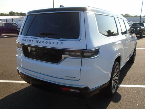 2024 Jeep Grand Wagoneer L Series III 4x4