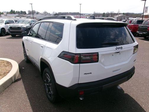 Bright White Clearcoat 2026 Jeep Cherokee Laredo 4x4