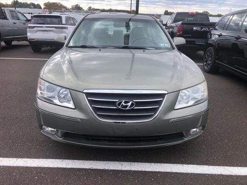 2010 Hyundai SONATA Limited