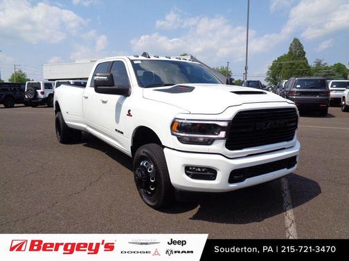 2024 RAM 3500 Laramie Crew Cab 4x4 8' Box