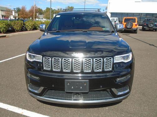 2018 Jeep Grand Cherokee Summit