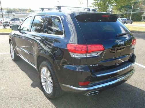 2018 Jeep Grand Cherokee Summit