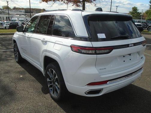 2025 Jeep Grand Cherokee Overland