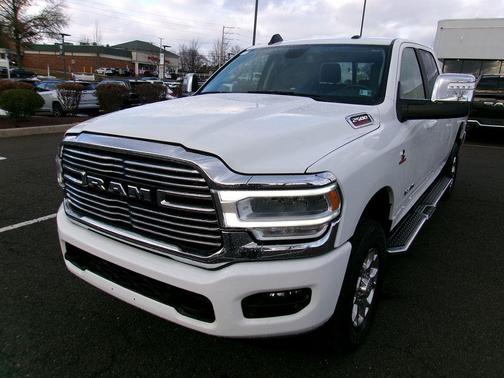 2024 RAM 2500 Laramie Crew Cab 4x4 6'4' Box