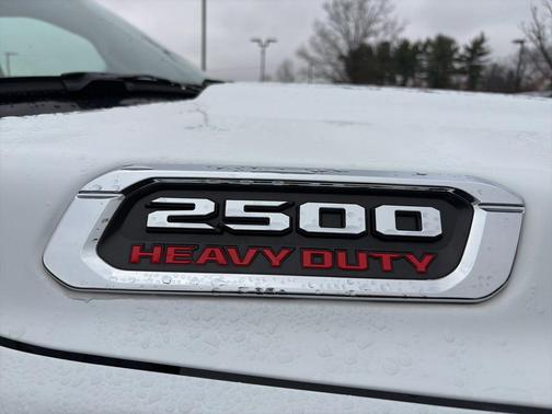 2024 RAM 2500 Laramie Crew Cab 4x4 6'4' Box