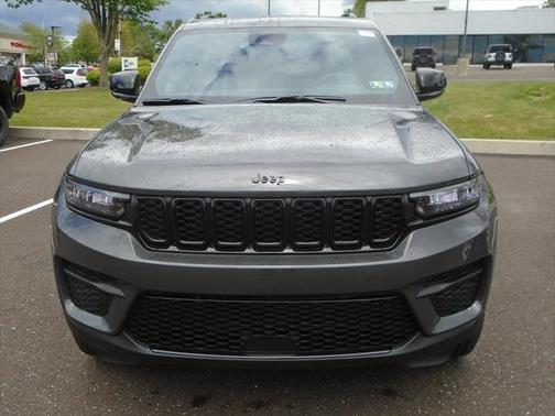 2025 Jeep Grand Cherokee Altitude