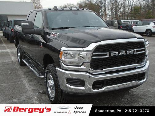 2024 RAM 2500 Tradesman Crew Cab 4x4 6'4' Box