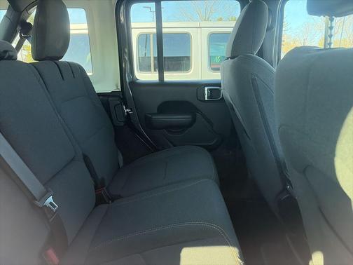 2025 Jeep Wrangler 4xe Willys