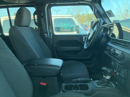 2025 Jeep Wrangler 4xe Willys