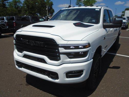 2025 RAM 2500 Laramie Crew Cab 4x4 6'4' Box
