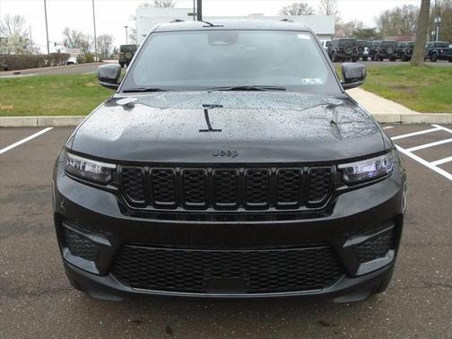 2025 Jeep Grand Cherokee Altitude