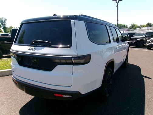 Bright White Clearcoat 2026 Jeep Grand Wagoneer L Summit Reserve 4x4
