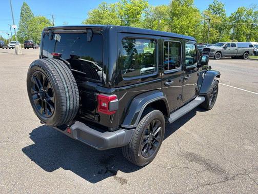 Black Clearcoat 2025 Jeep Wrangler 4xe Sahara