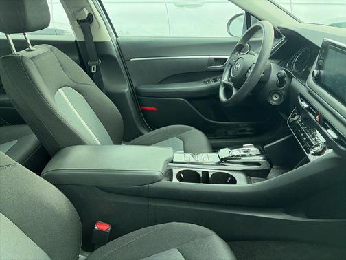2020 Hyundai SONATA SE